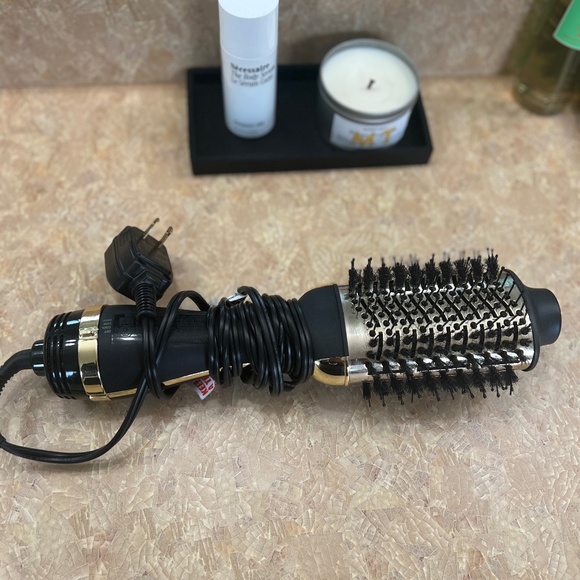 HOT TOOLS 24K Gold One Step Volumizer & Hair Dryer Brush - Picture 3 of 3